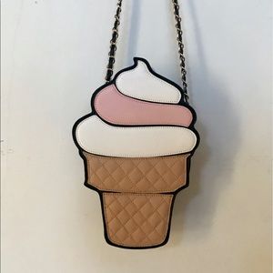 📦 MOVING SALE! 📦 Ice Cream Bag 🍦